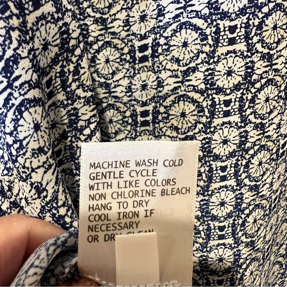 Rose & Thyme Popover Tunic Top Navy Blue White Geo Print Circles Wheels 3/4 Slvs - Picture 7 of 7